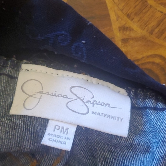 Maternity Jean - Picture 4 of 6